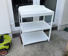 Baby changing table