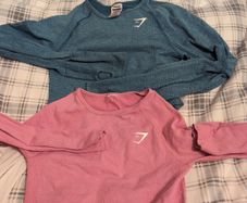 Gym shark sports top