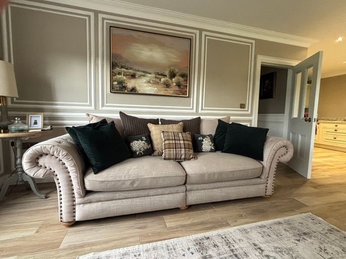 Alexander & James 4-Seater Sofa & 2 Armchairs