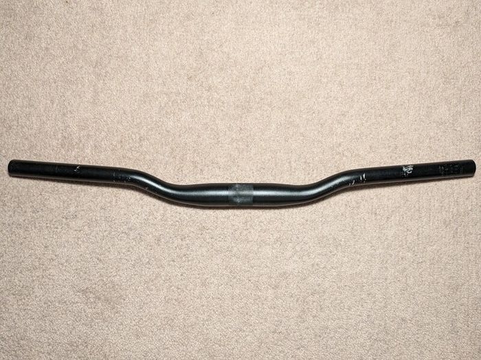 MTB/trekking flat bar, 620mm, alloy, 30mm rise, 5 deg. backsweep