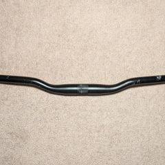 MTB/trekking flat bar, 620mm, alloy, 30mm rise, 5 deg. backsweep