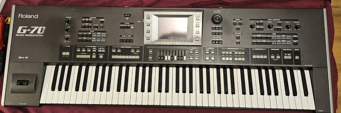 Roland G-70 synthesizer for parts or repair