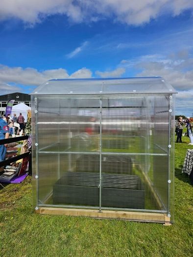 The MaxGrow  greenhouse