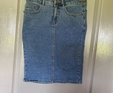 girls skirt