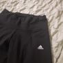 black adidas workout leggings Image 3