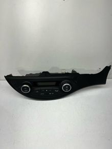 2018 Toyota Yaris Hybrid Heater Climate Control Switch Surround 55900-0d820 A2l4b5s