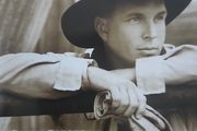 Garth Brooks - Scare Crow.