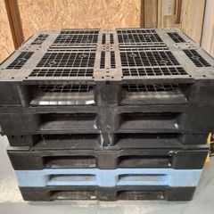 Plastic palettes 9x