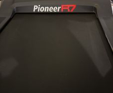 pioneer R7 Treadmill