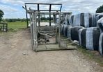 Hoof crate