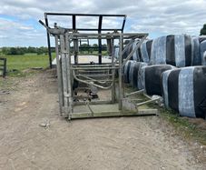 Hoof crate