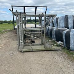 Hoof crate