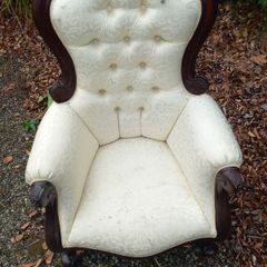 Victorian Style Tufted Armchair
