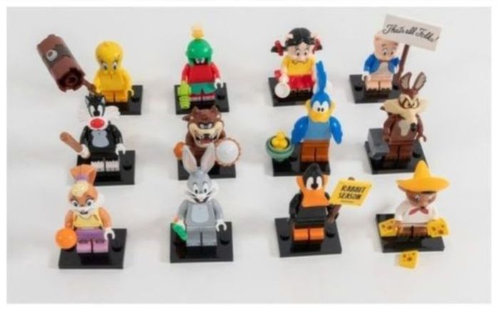 Lego LOONEY TUNES Minifigures Full Set Lego Minifigures