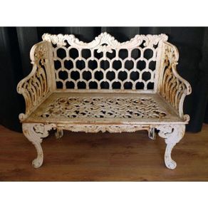 Bench Cast Iron Horse Shoe  Medium D542