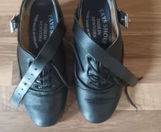 Fayes ultra light heavy dancing shoes size 1