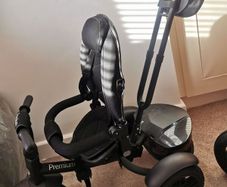 QPlay Premium 6-in-1 Trike Black