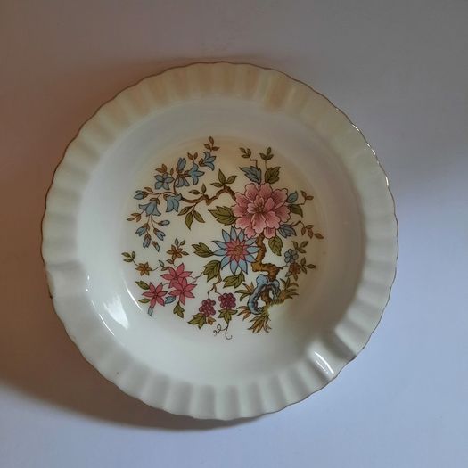 Vintage Paragon Fine Bone China Floral Trinket Dish / Ashtray - Gold Rim