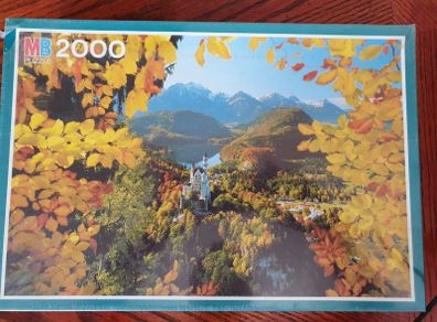 Brand new-milton bradley vintage puzzle 1992, autumn leaves and castle
