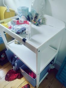 baby changing