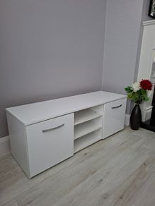 White gloss tv cabinet