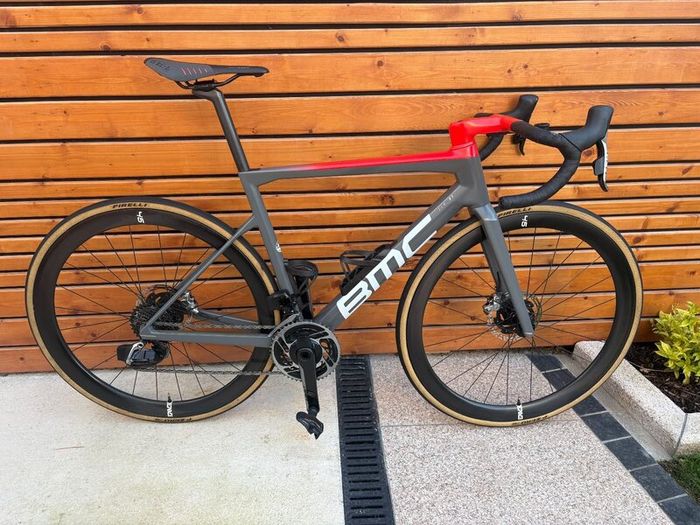 Bmc Teammachine Slr01  Sram Red Etap Axs Enve 45