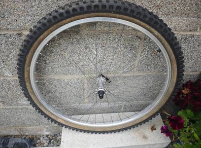 MTB front wheel