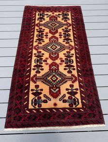 Authentic Persian Shiraz Rug - Hand-Knotted Wool (185 X 95)
