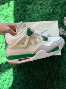 Jordan 4 Sb Pine Green