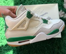 Jordan 4 Sb Pine Green