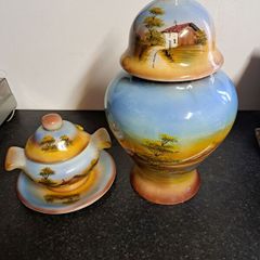 Urn and bowl with chinese motifs