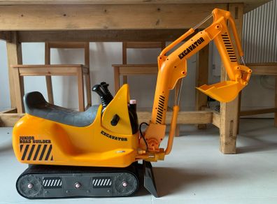 Junior road excavator toy, ride on toy