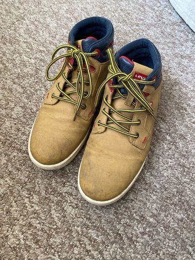 Levi's shoes