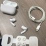 AirPods pro 1g (Left side earphone NOT WORKING PROPERLY) Image 4