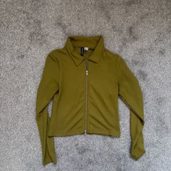 Khaki green fitted zip up long sleeve