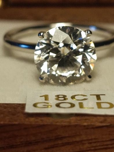 18ct White Gold 3 ct Lab Diamond Solitaire Ring
