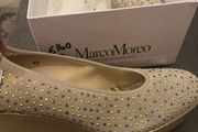 Marco Moreo velour sable wedges