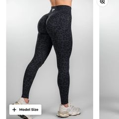 Brand new Aeon leggings