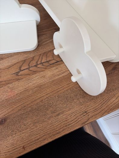 kids bedroom shelves
