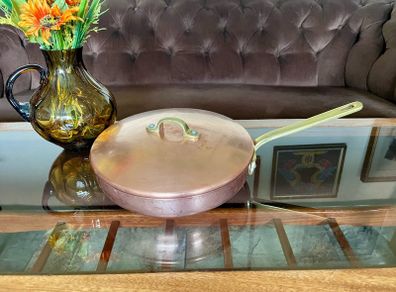 Vintage Chefs Castle Brand Ireland Lidded Copper Sautee Pan Solid Brass Handle
