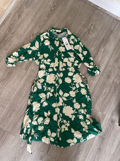 dress. F&F