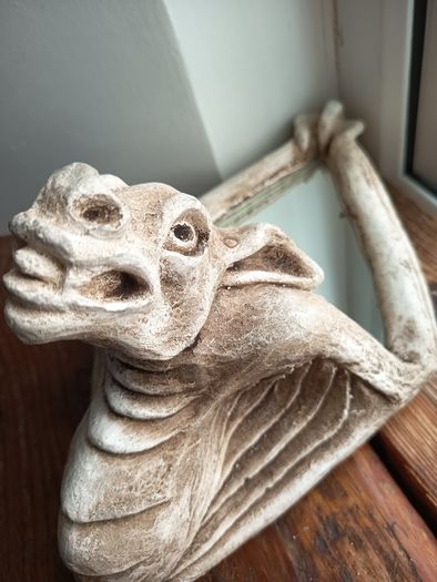 Gothic-style Gargoyle wall decor diamond-shaped mirror framed