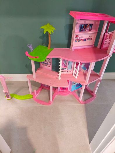 Barbie dream house