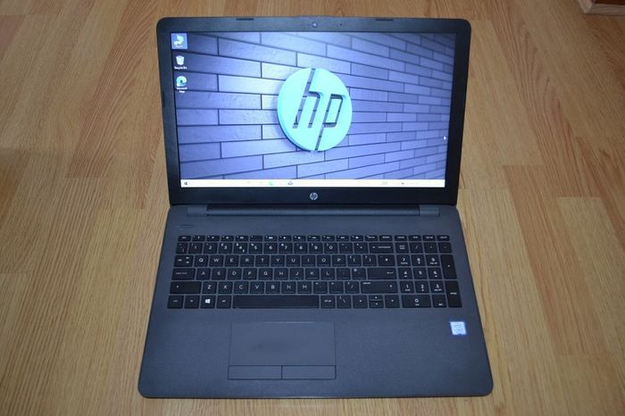 HP Core i3 DDR4 Laptop, 1TB HDD with HDMI + Microsoft Office