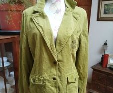 Ladies DREAMSTAR vintage Green cord Jacket.
