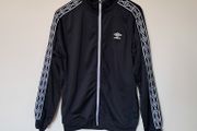 Umbro retro full zip Size medium ptp 20" black/white in excellent condition