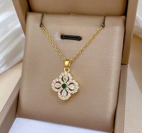 Emerald Stone Four Leaf Clover Crystal Necklace