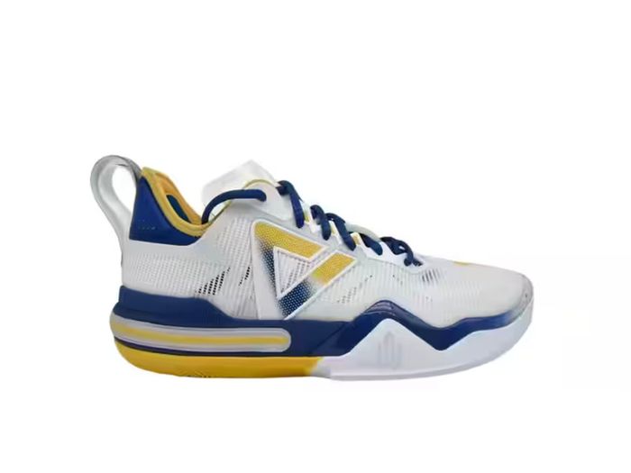 Peak basketball trainers - size US 10 / EU 44 / UK 9