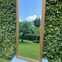 Mirror.