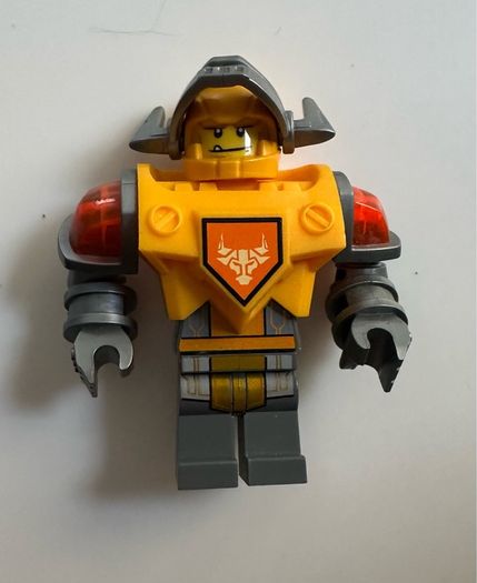 Lego Nexo Knights Battle Suit Axl 70365